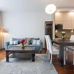Central Warsaw Apartment - Great Location- Warsaw Stays - Stawki